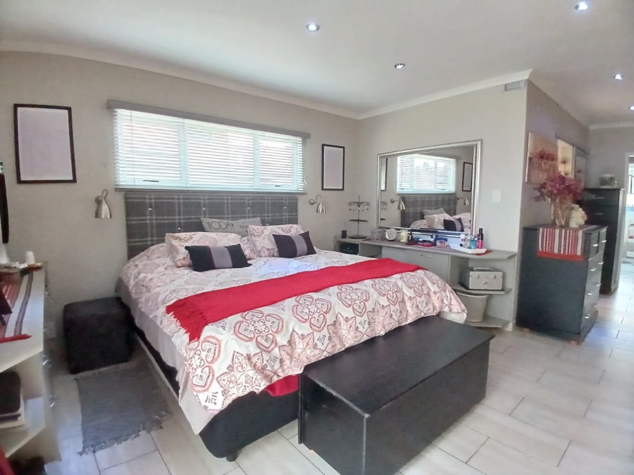 5 Bedroom Property for Sale in Sasolburg Ext 23 Free State